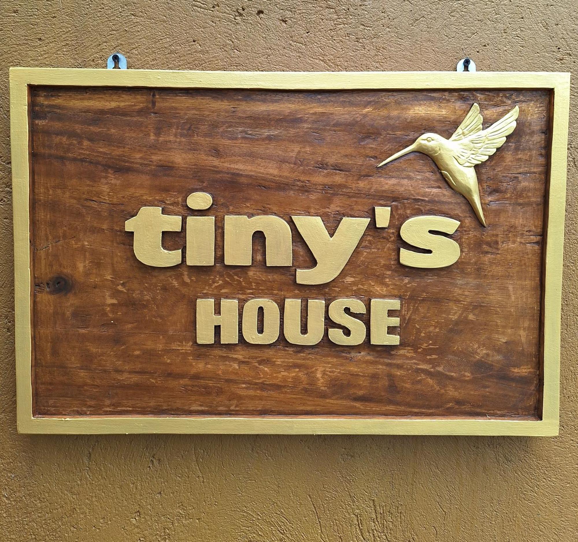 Tiny'S House Hotel Ubud  Exterior photo