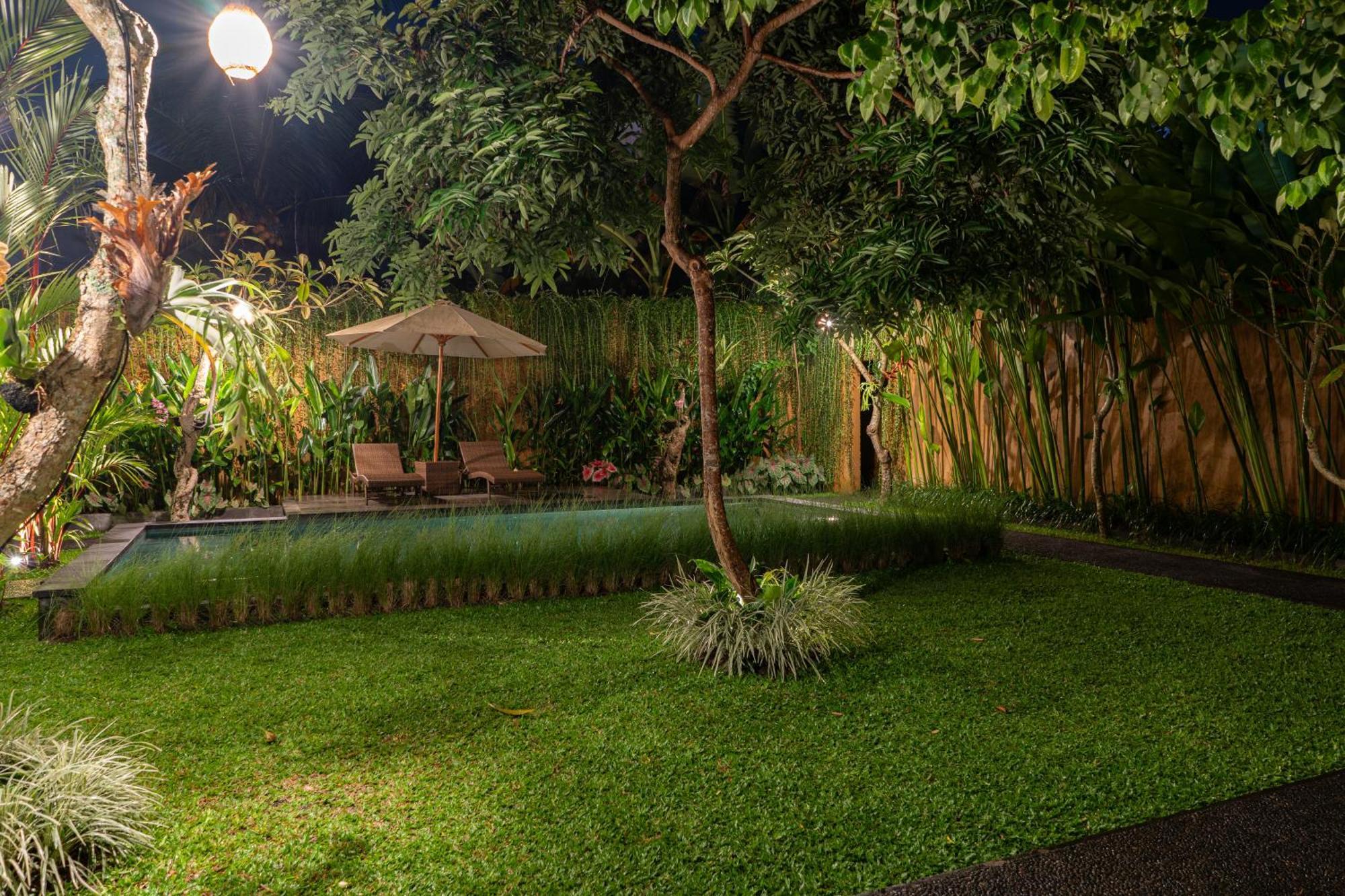 Tiny'S House Hotel Ubud  Exterior photo