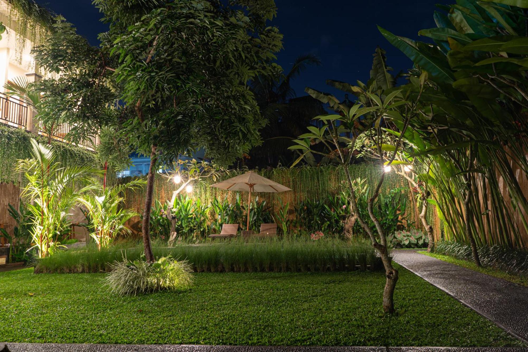 Tiny'S House Hotel Ubud  Exterior photo